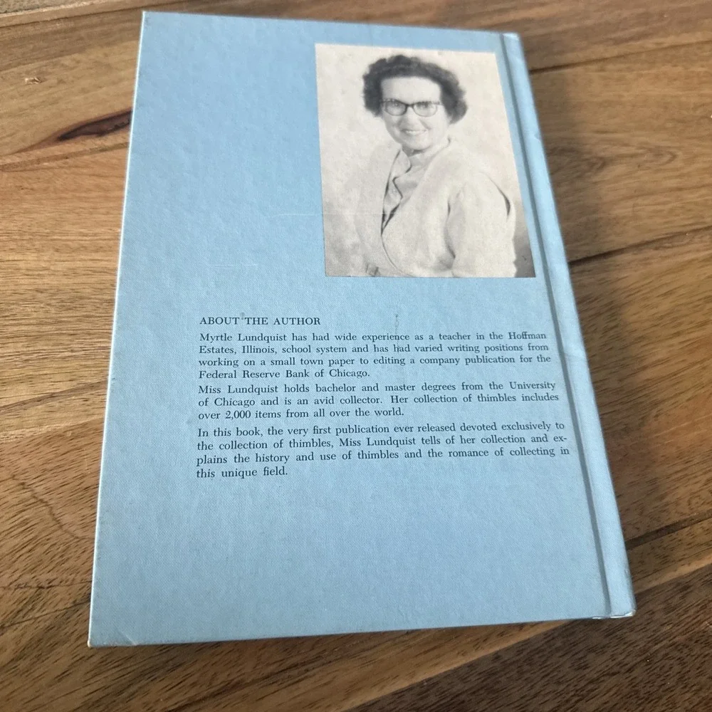 Book of a Thousand Thimbles by Myrtle Lundquist ( Hardcover)